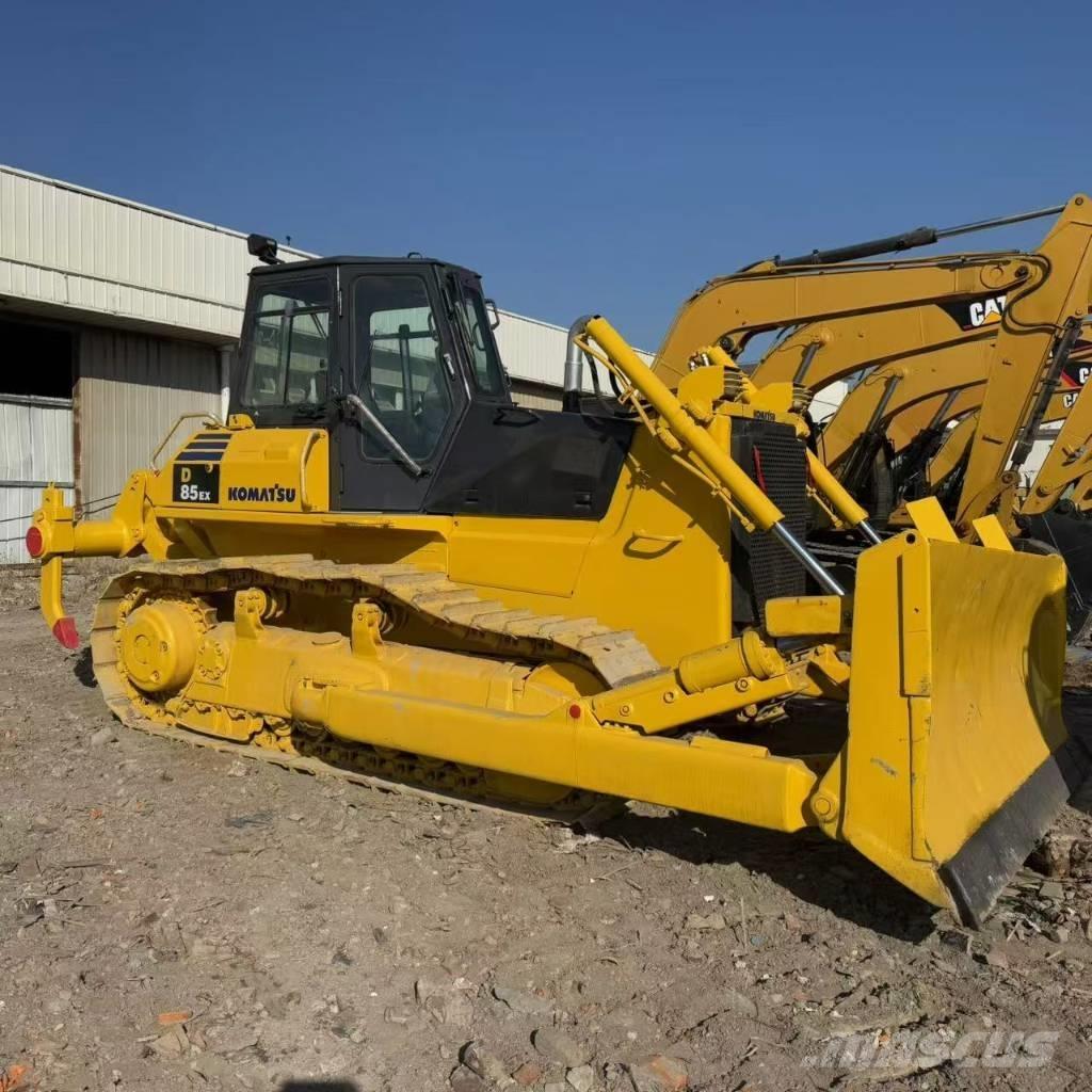 Komatsu D 85 EX-18 Buldožeri gusjeničari
