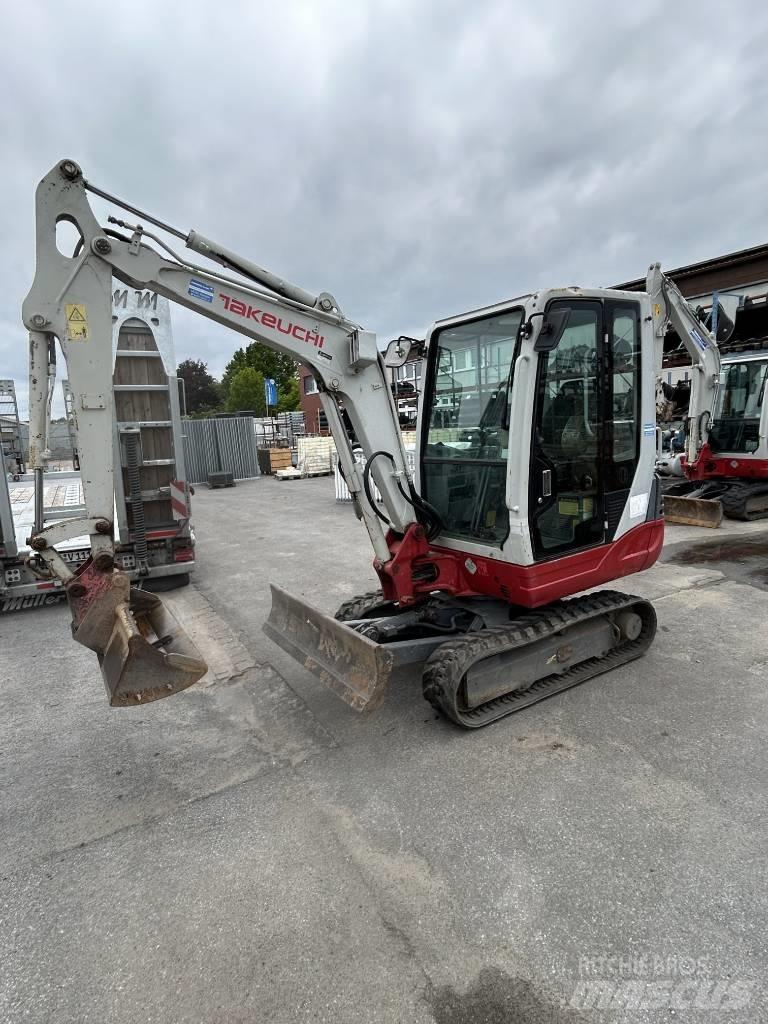 Takeuchi TB 228 Mini bageri <7t