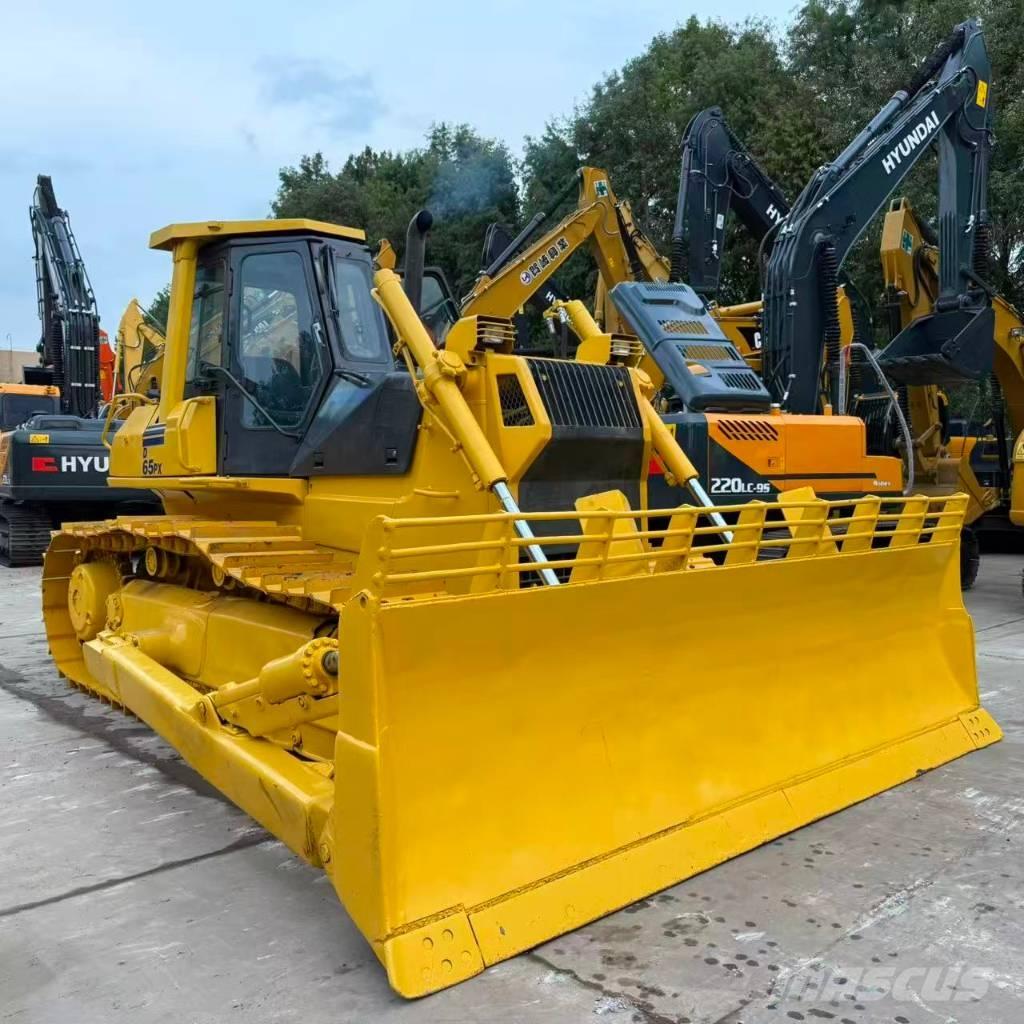 Komatsu D65PX-12E Buldožeri gusjeničari
