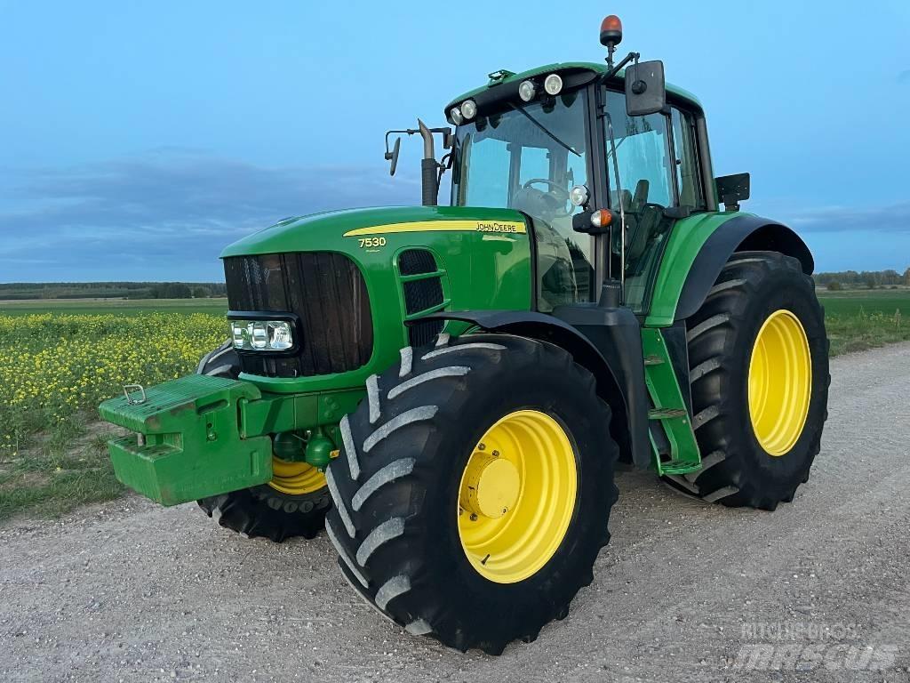 John Deere 7530 Traktori