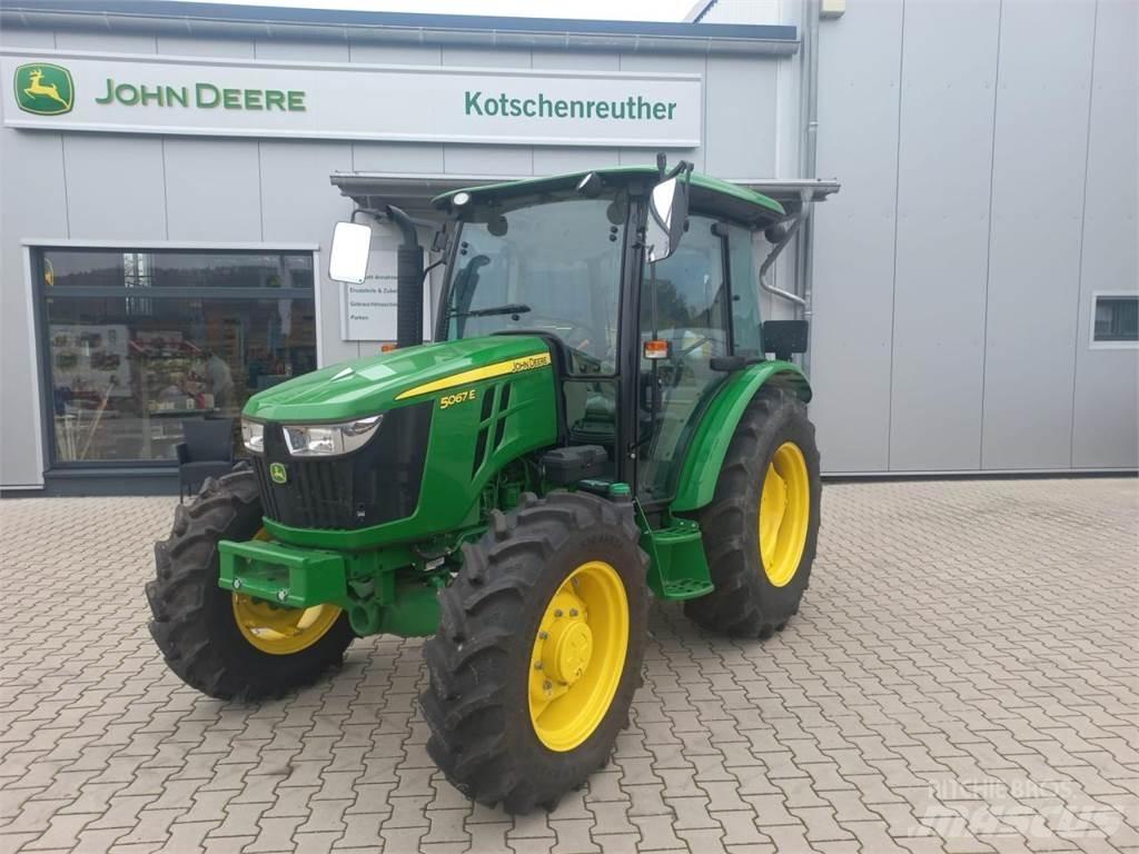 John Deere 5067E Traktori