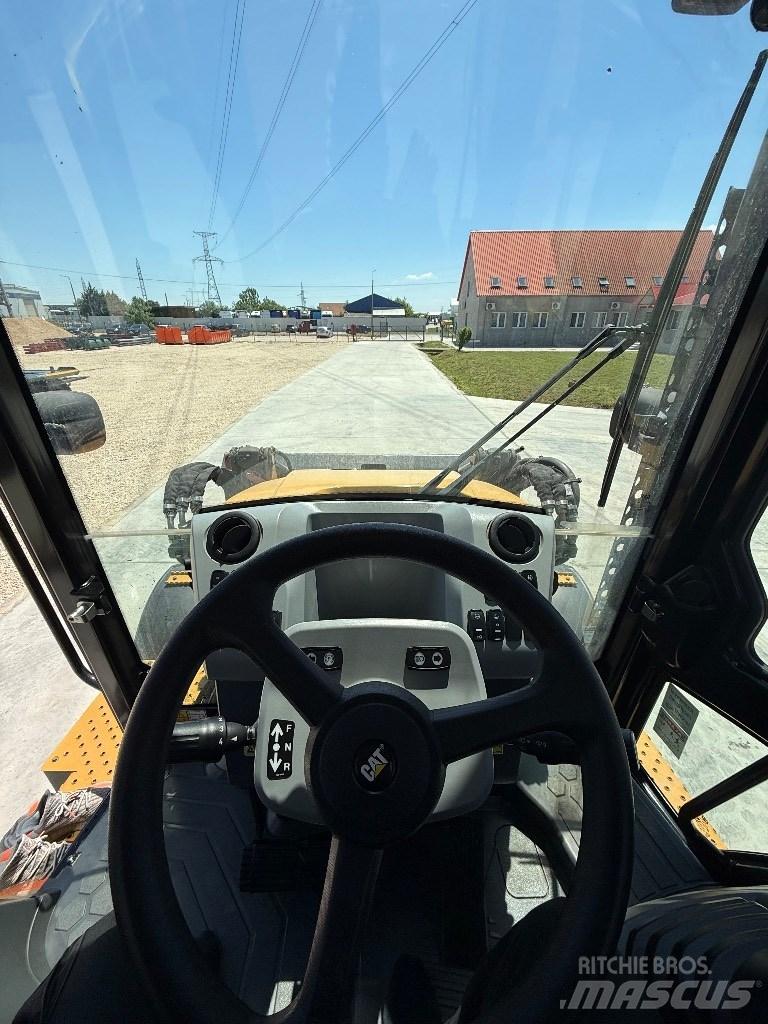 CAT 432f2 Utovarni rovokopači