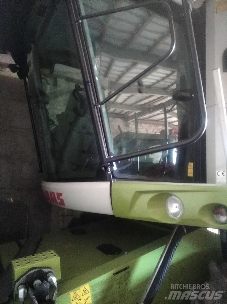 CLAAS Tucano 320 Kombajni