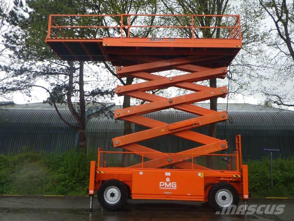 JLG 210-25 Škaraste platforme