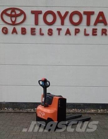 Toyota LWE 200 Ručni električni viličar