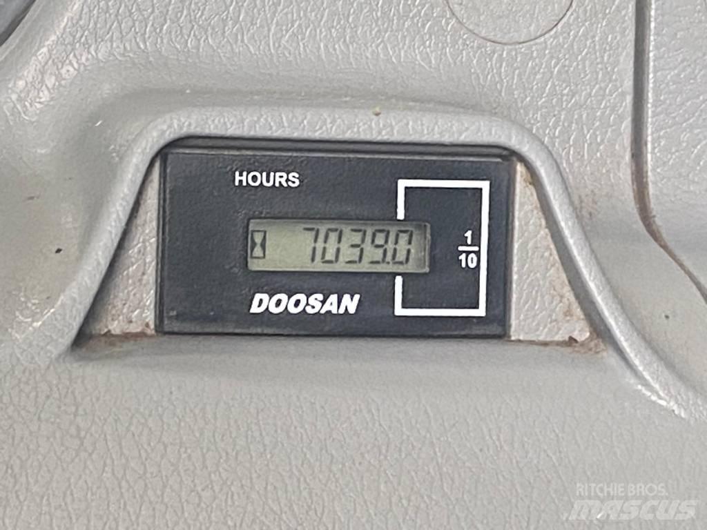 Doosan DX 300 LC-5 Bageri gusjeničari
