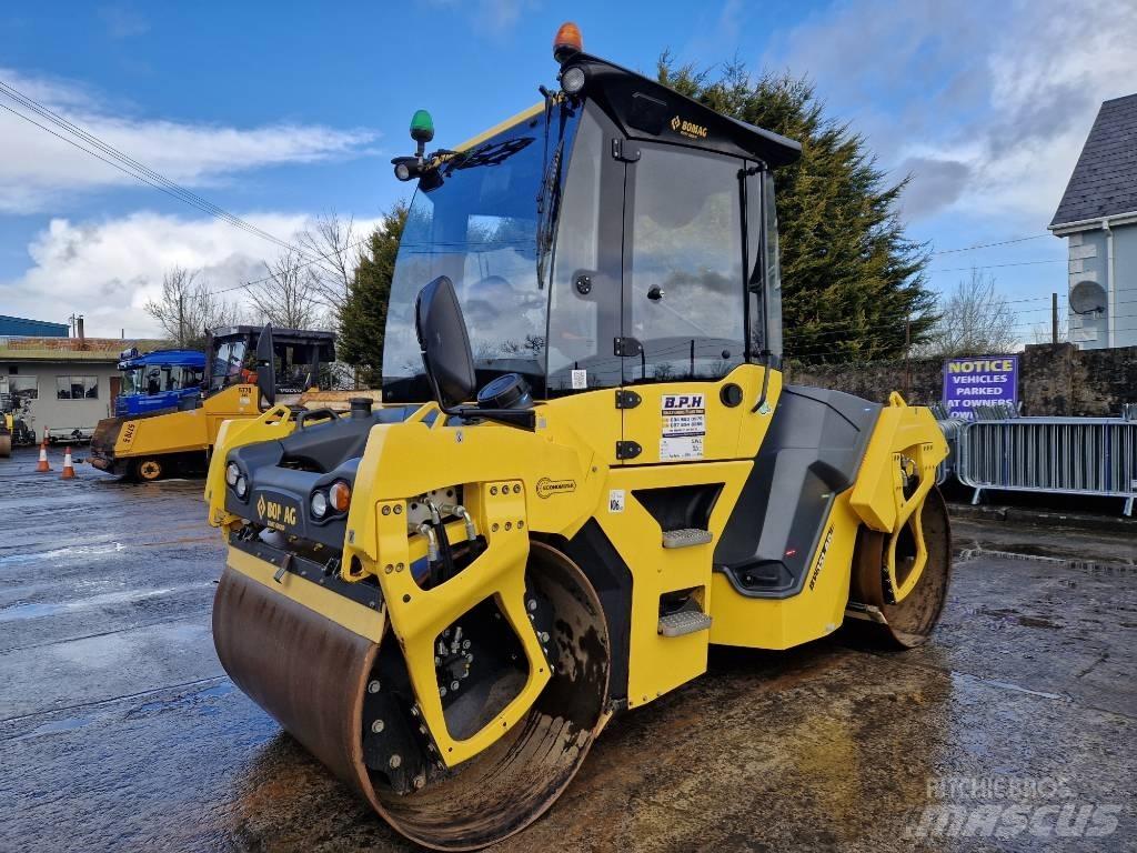 Bomag BW 151 AD-5 Valjci sa dvojnim bubnjem
