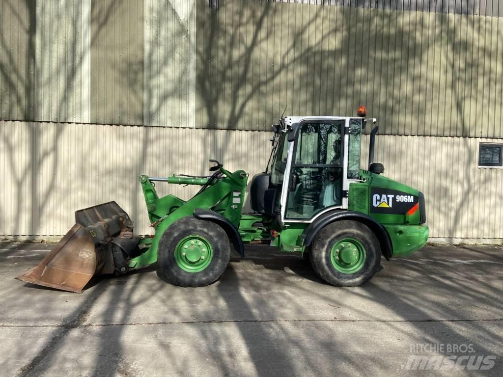 CAT 906M Utovarivači na kotačima