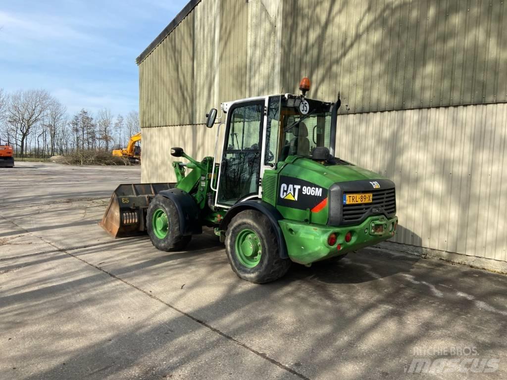 CAT 906M Utovarivači na kotačima