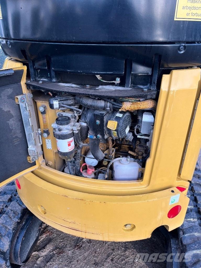 CAT 302 Mini bageri <7t
