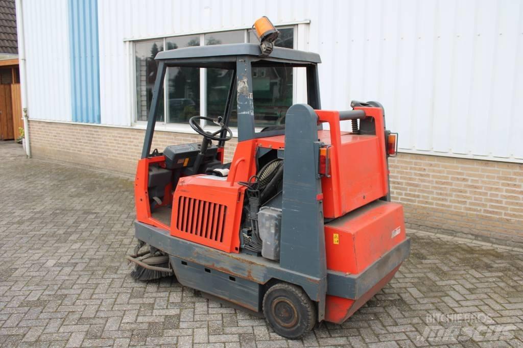  Hako-Jonas 1450E Strojevi za metenje