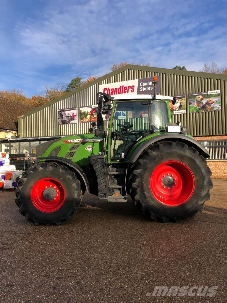 Fendt 720 Vario Traktori