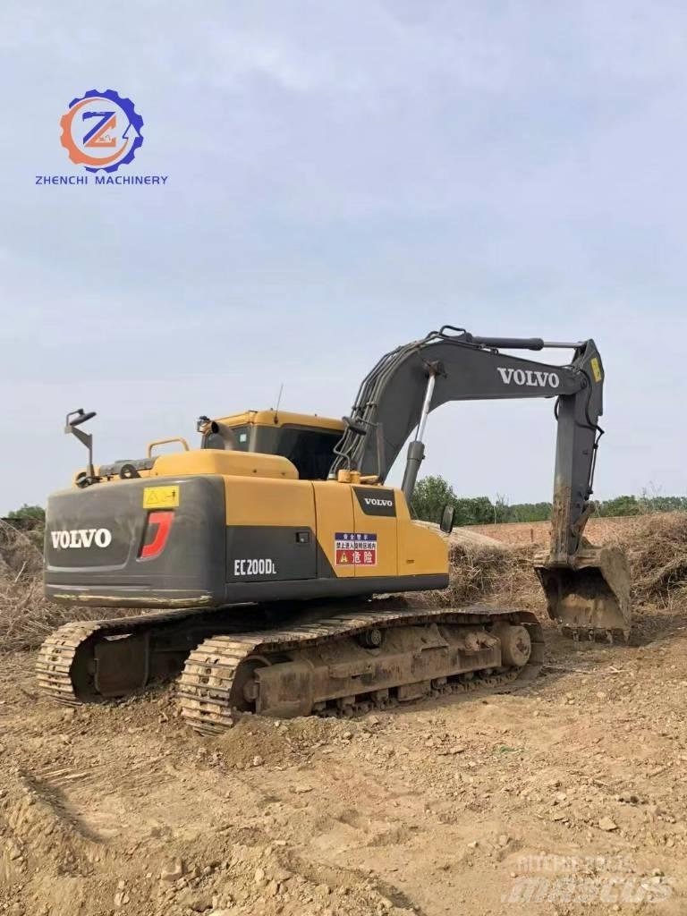 Volvo EC 200 Bageri gusjeničari