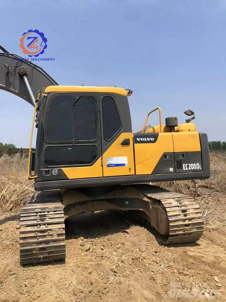 Volvo EC 200 Bageri gusjeničari