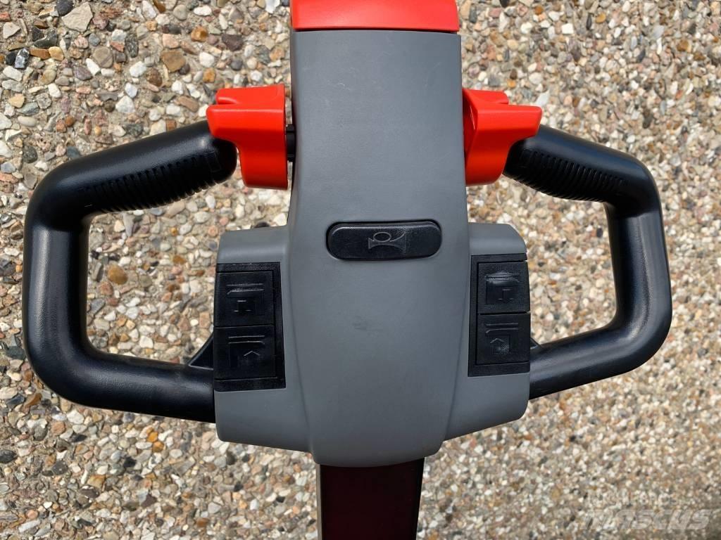 EP EPL154 Nisko podizni električni viličar