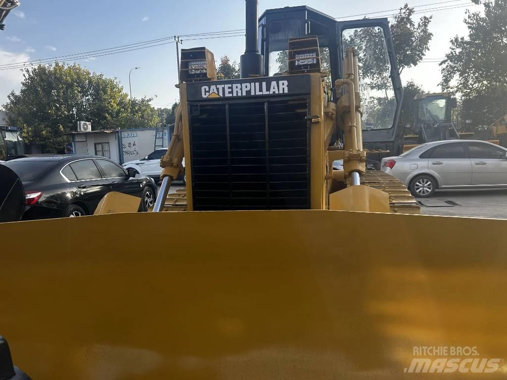 CAT D7G Buldožeri gusjeničari