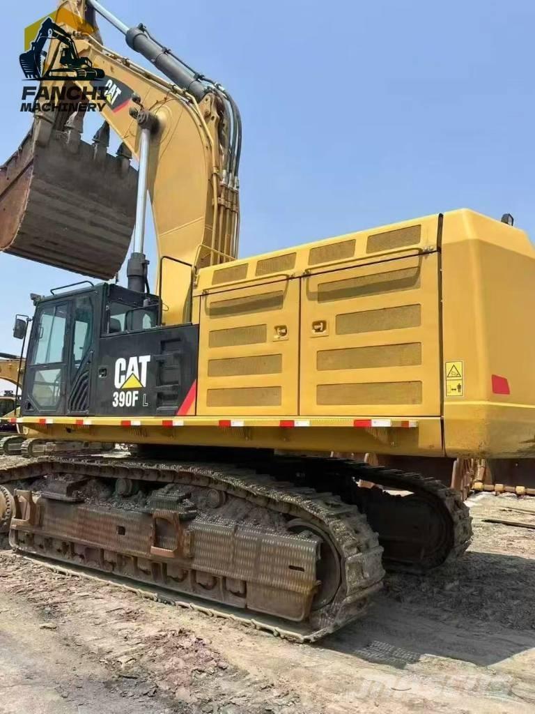 CAT 390F Bageri gusjeničari