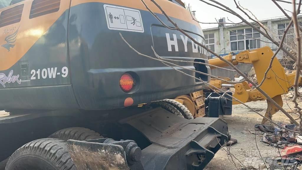 Hyundai DH210W-9 Bageri na kotačima