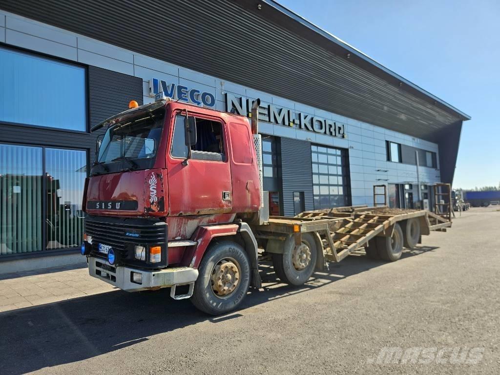 Sisu SM300 8X2 Kamioni za prijevoz šumskih strojeva