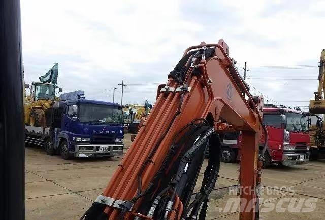 Hitachi 30 Mini bageri <7t