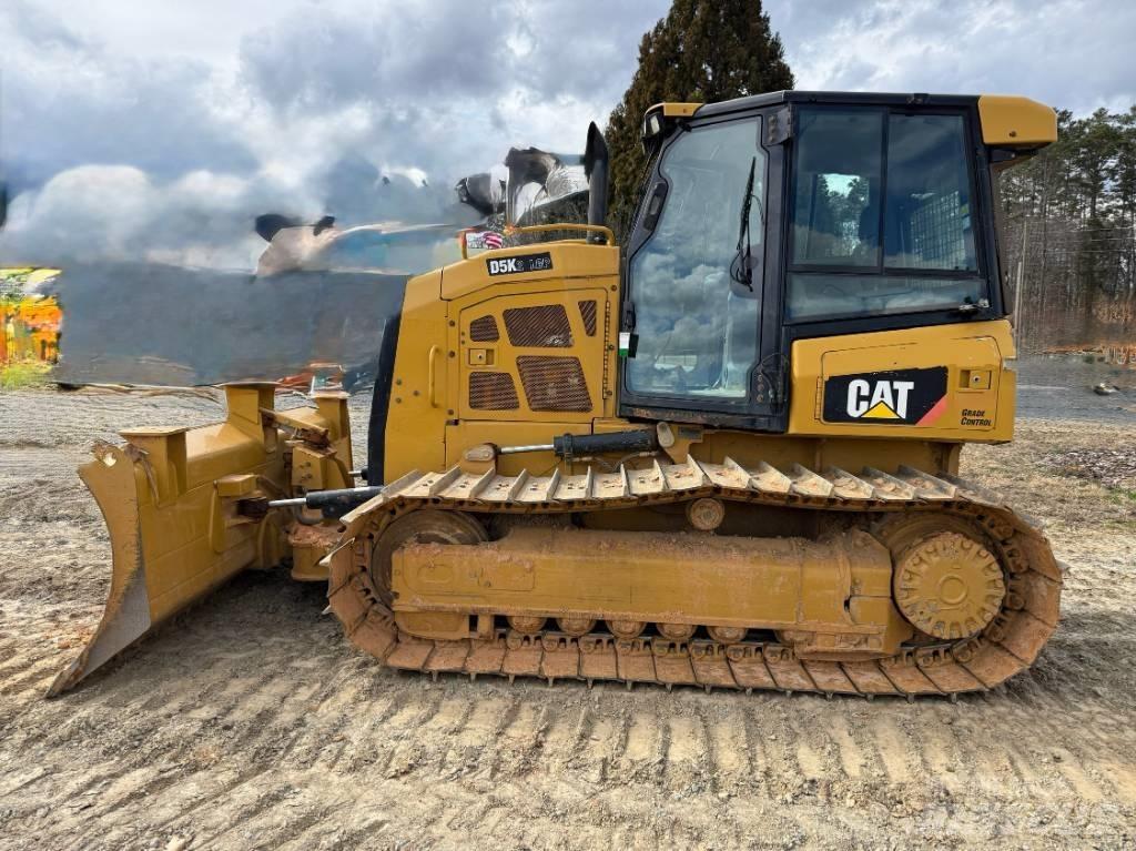 CAT D 5 K 2 LGP Buldožeri gusjeničari