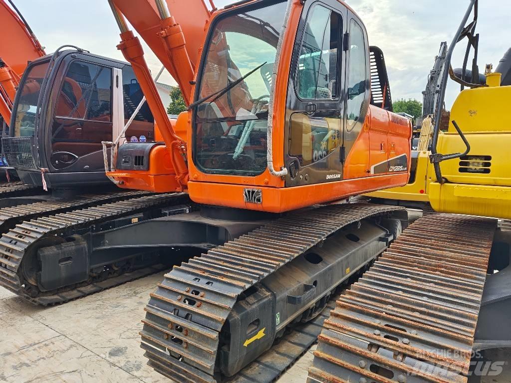 Doosan DX 225 LC Bageri gusjeničari