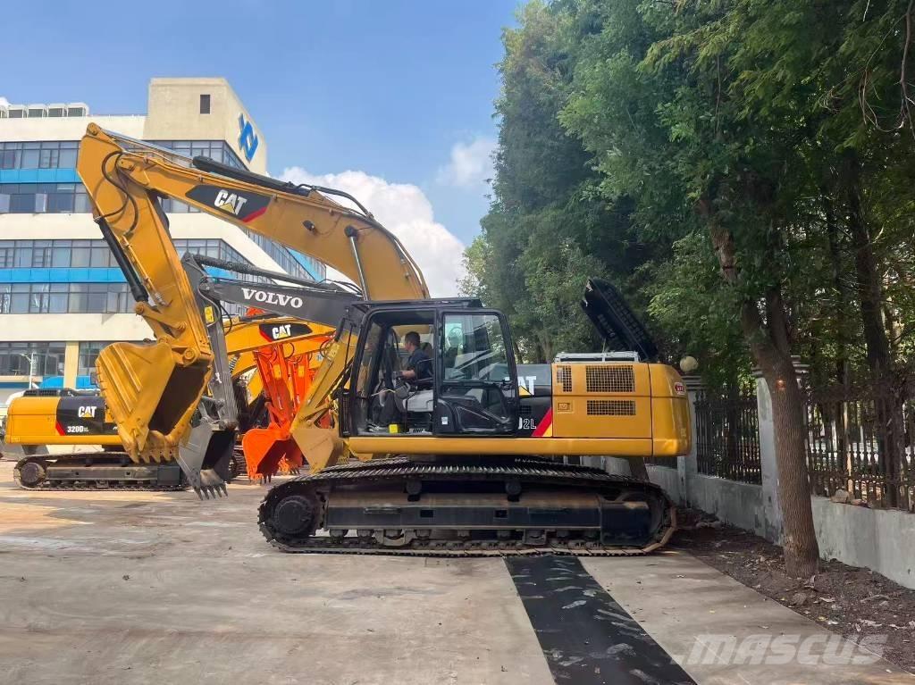 CAT 325 D L Bageri gusjeničari