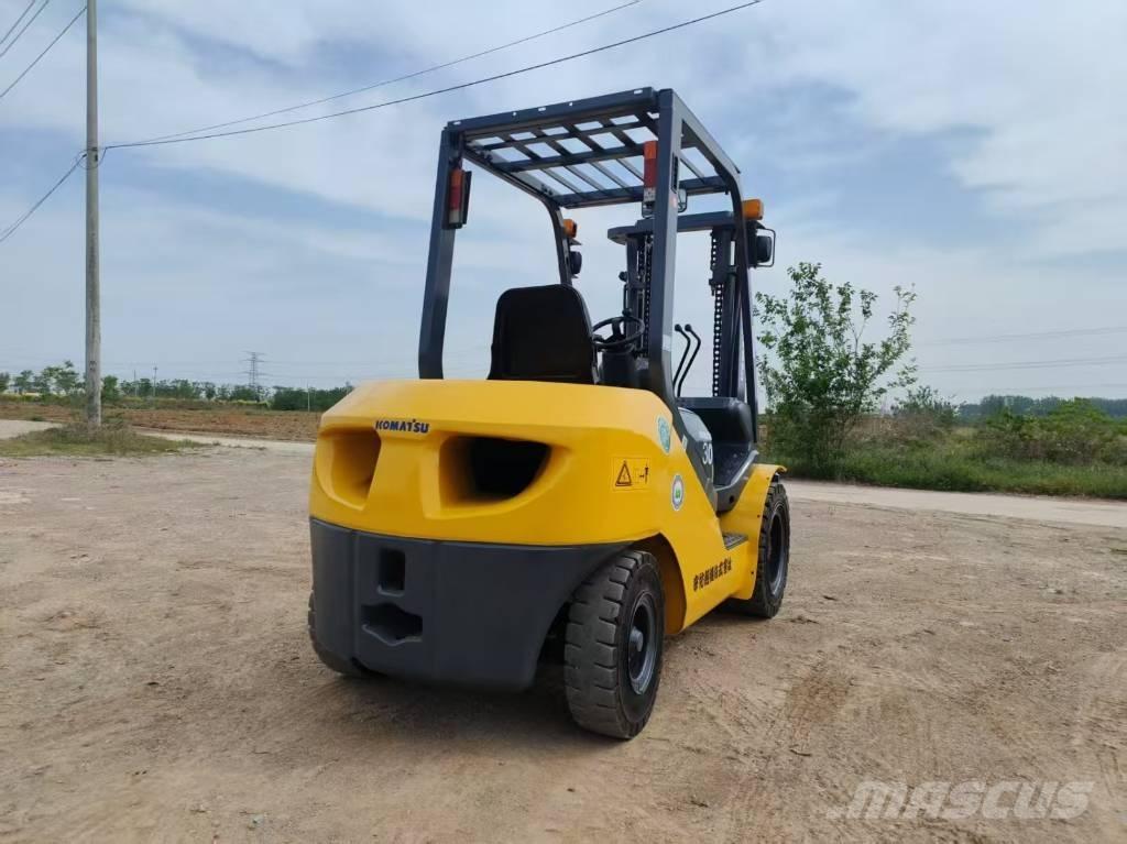 Komatsu 30 Dizelski viličari