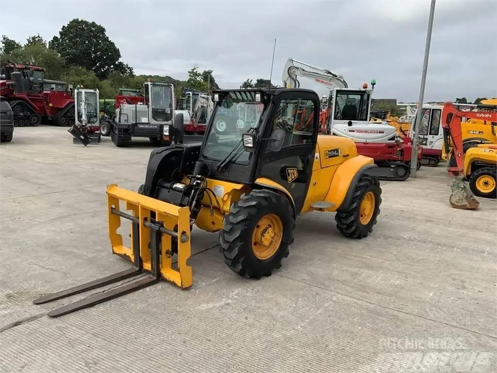 JCB 515-40 Poljoprivredni teleskopski utovarivači