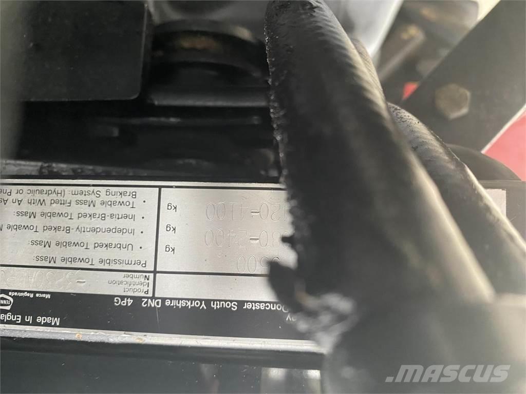 Case IH 3230 Traktori