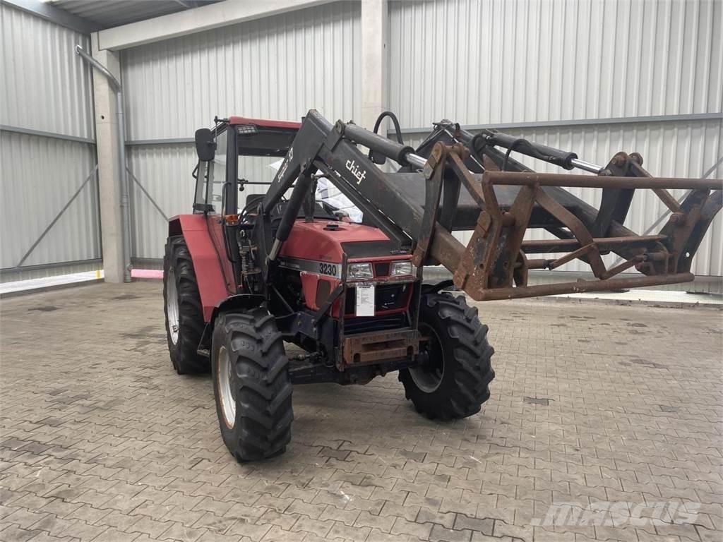 Case IH 3230 Traktori
