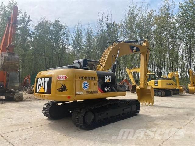 CAT 320D2 Bageri gusjeničari