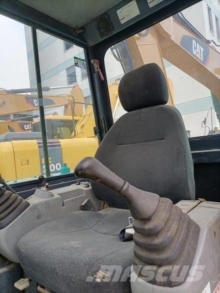 Kobelco SK 60 Bageri gusjeničari