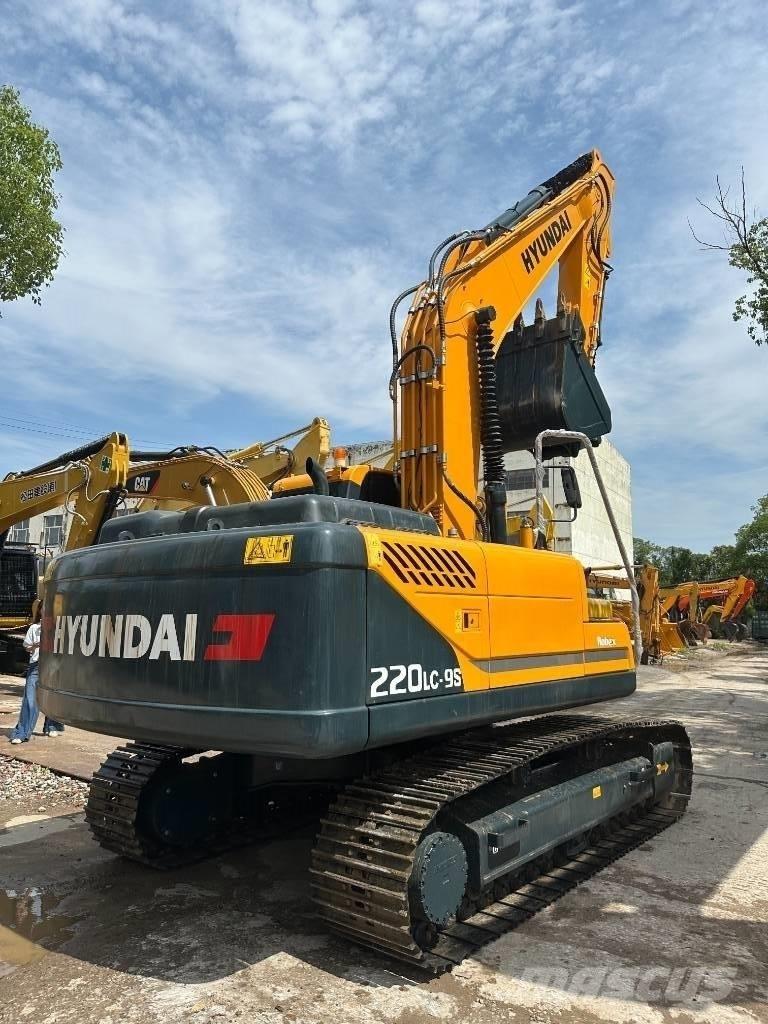 Hyundai 220LC-9S Bageri gusjeničari