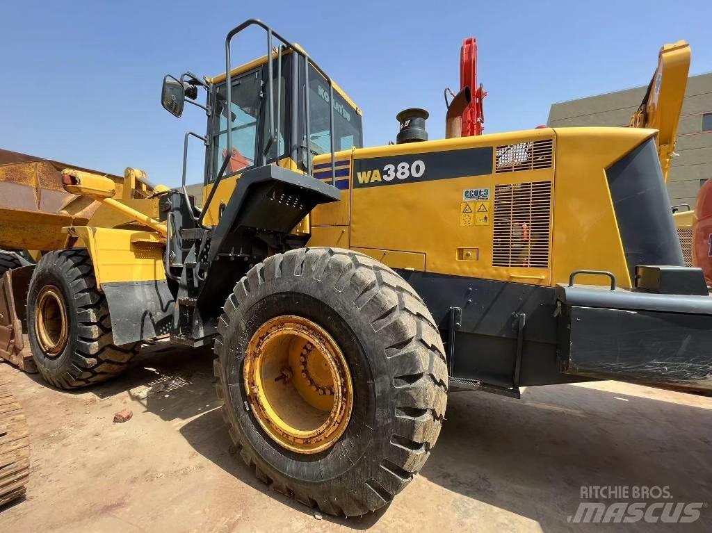 Komatsu WA 380 Utovarivači na kotačima