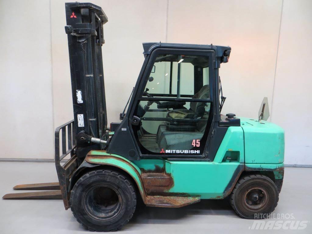 Mitsubishi FD45K Dizelski viličari