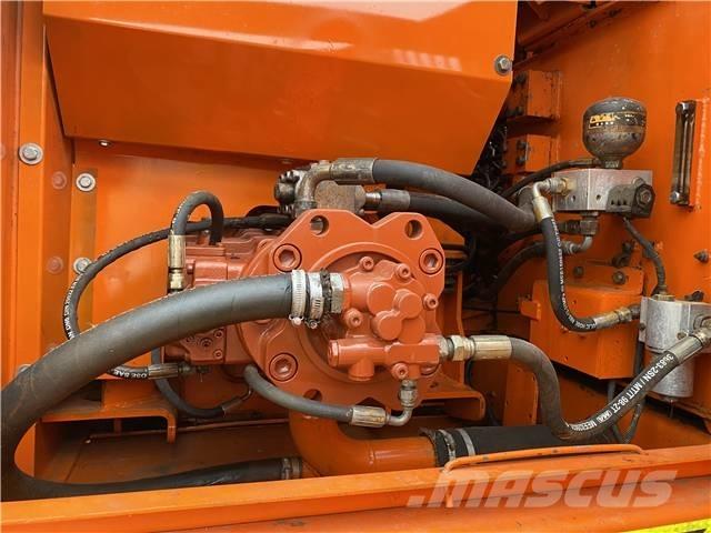Doosan DH220LC-7 Bageri gusjeničari
