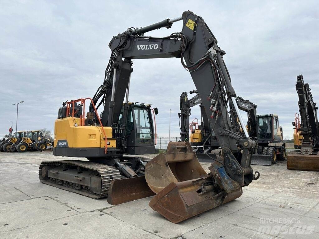 Volvo ECR235EL Bageri gusjeničari