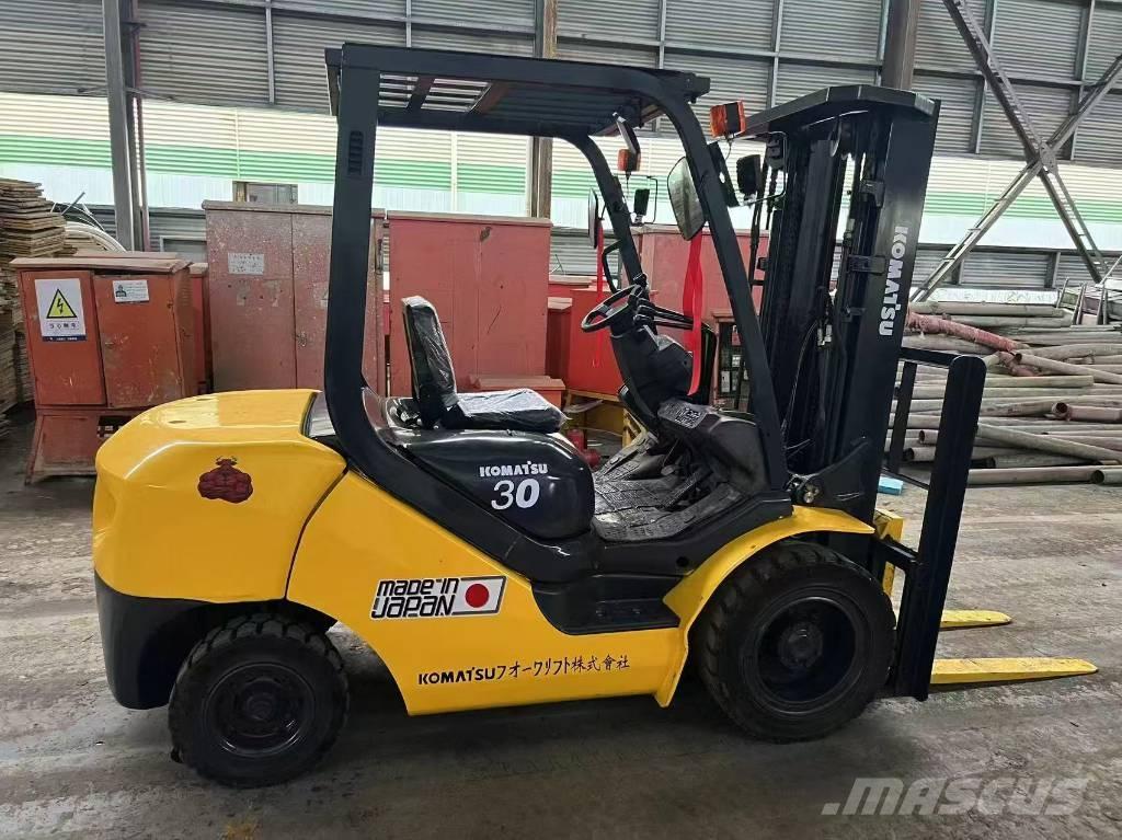 Komatsu FD 30 T-17 Dizelski viličari