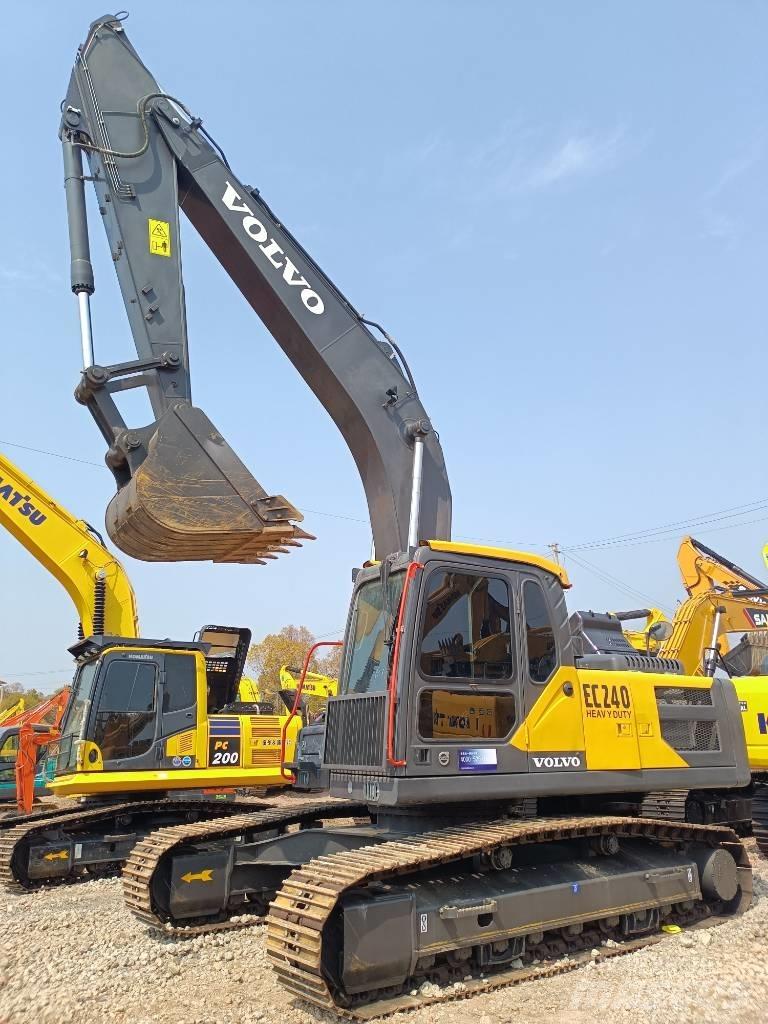 Volvo EC 240 Bageri gusjeničari