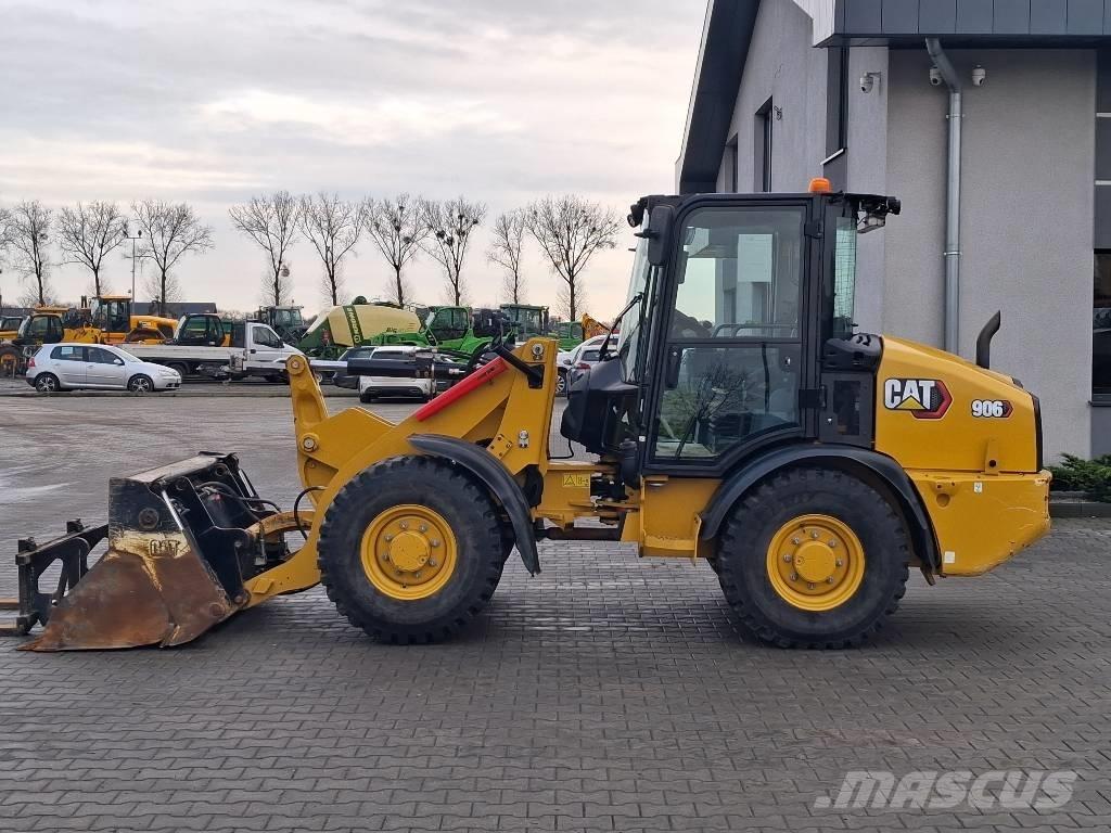 CAT 906 Utovarivači na kotačima