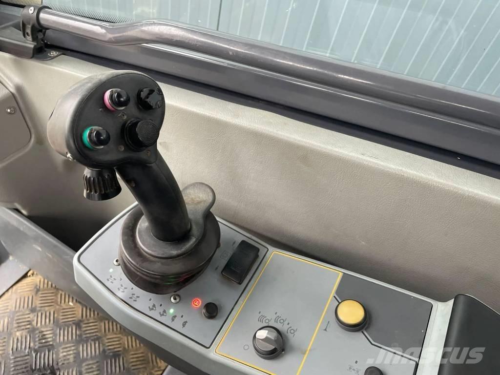 Wirtgen WR200XLi Kompaktori zemlje