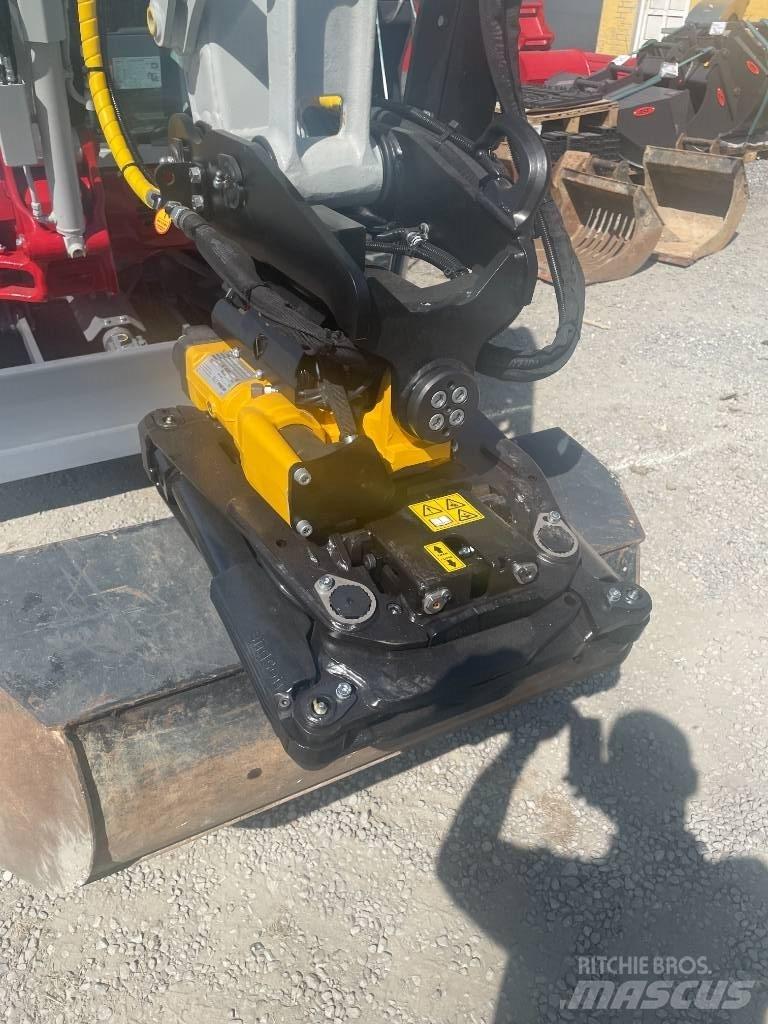 Takeuchi TB 2150 R Bageri gusjeničari
