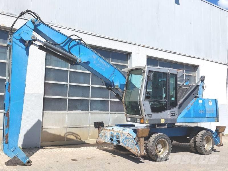 Fuchs MHL 320 Bageri za manipuliranje materijalom / otpadom