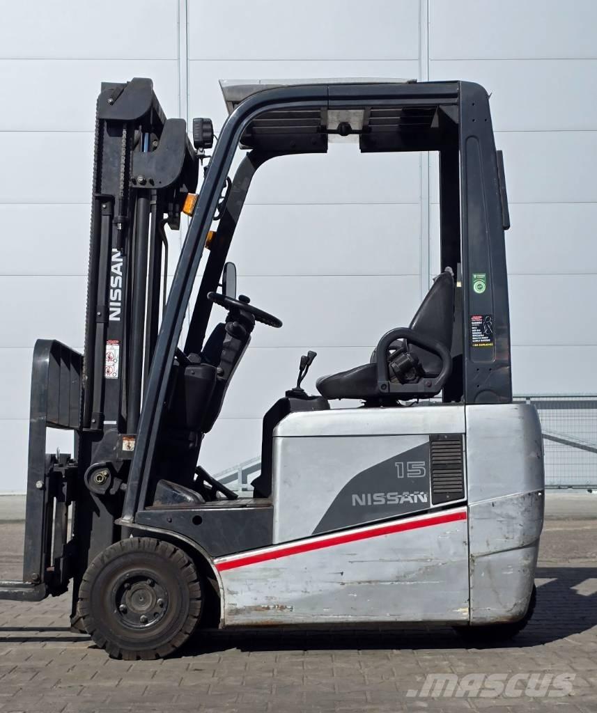 Nissan 1N1L 15Q Električni viličari