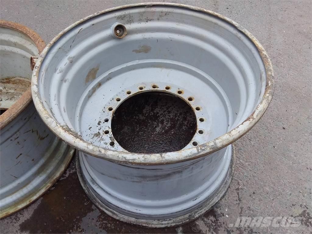 Komatsu 951 23x34 Gume, kotači i naplatci