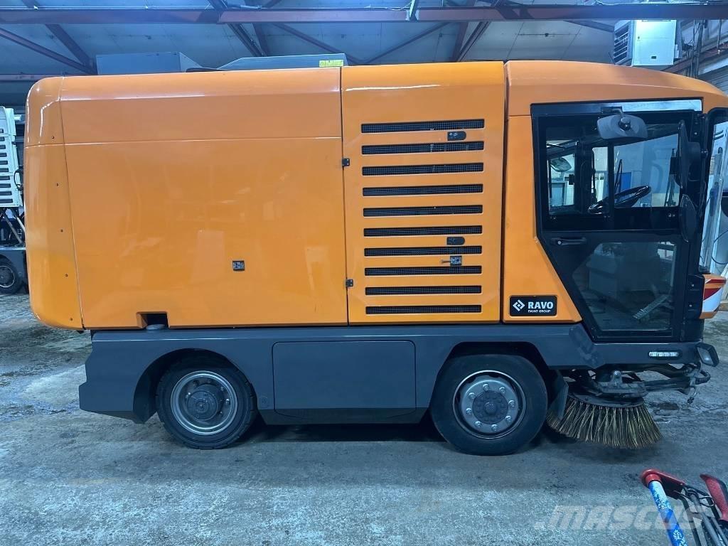 Ravo 540 STH Strojevi za metenje