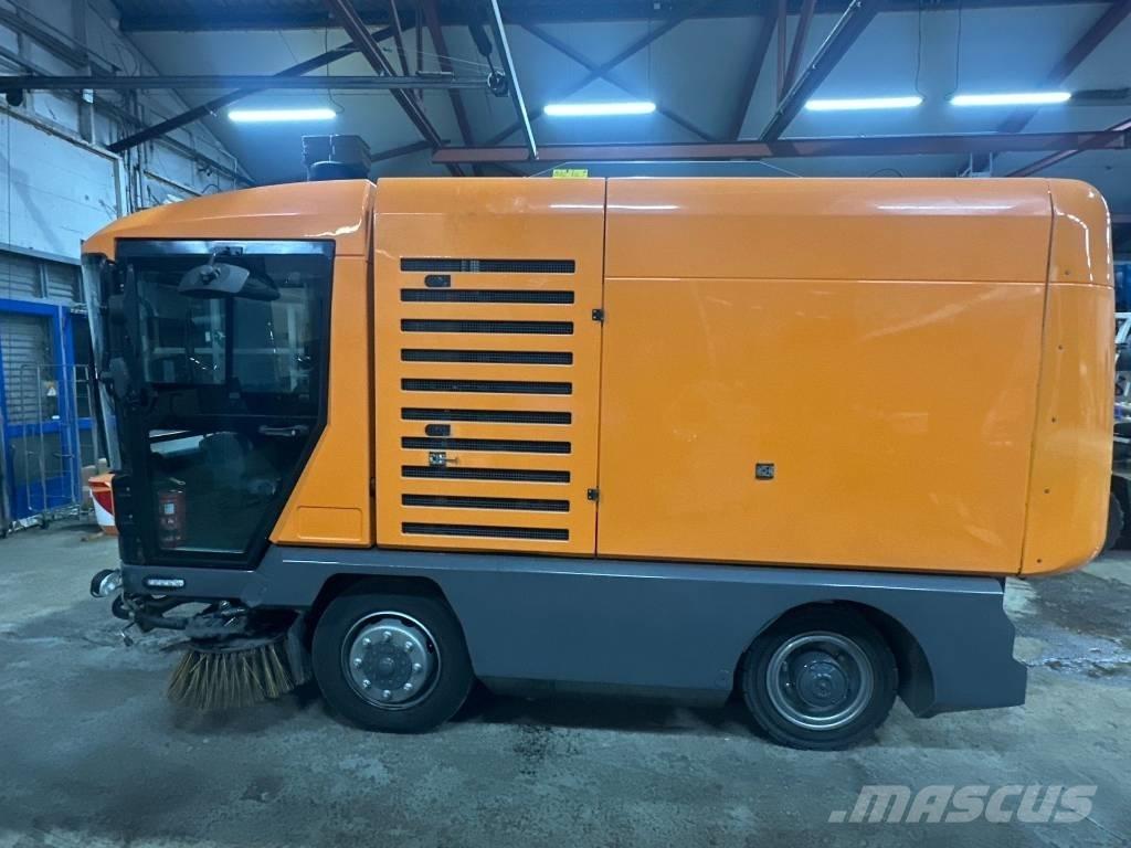 Ravo 540 STH Strojevi za metenje