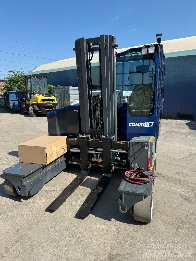 Combilift C4000ET Viličari sa 4-stranskim dohvatom