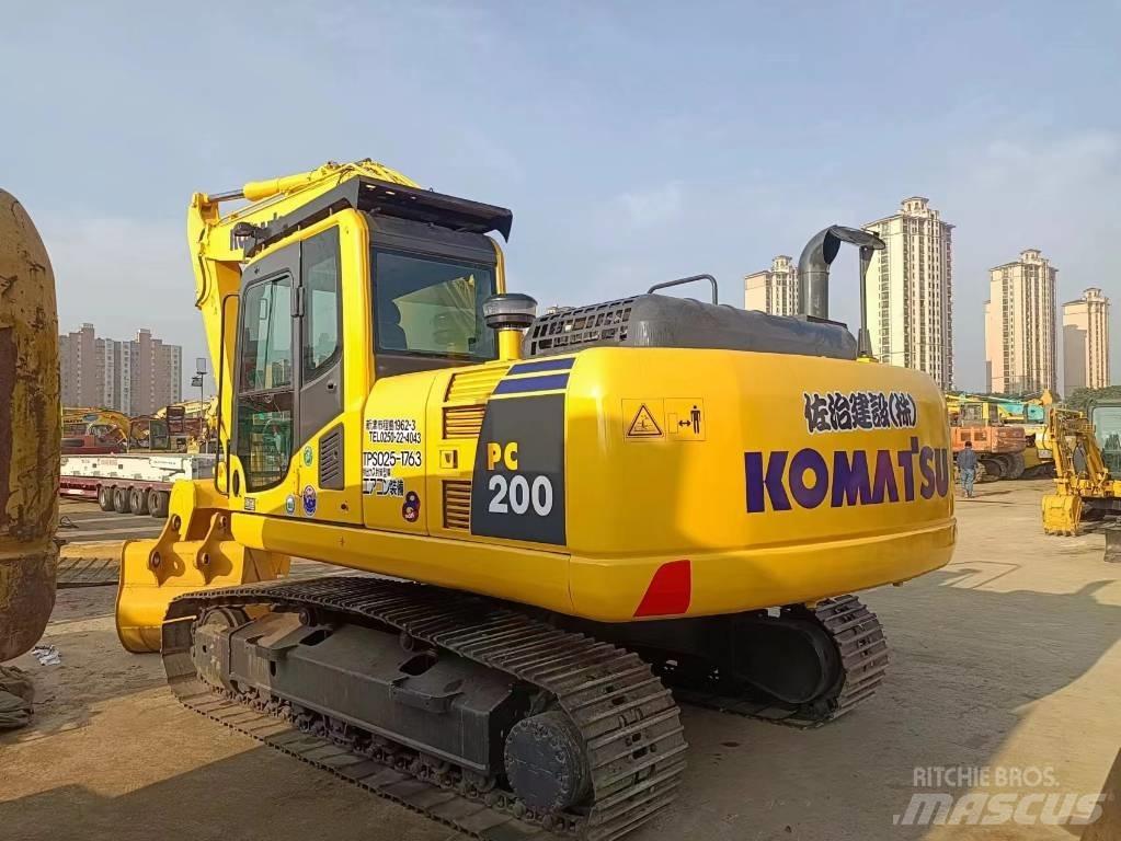 Komatsu pc200-8 Bageri gusjeničari